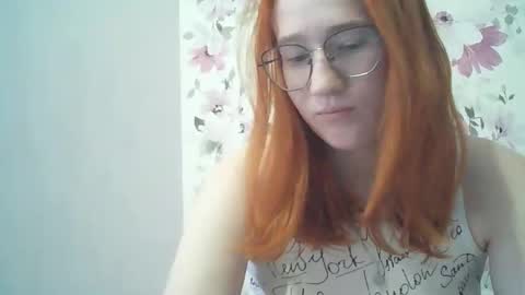 Snapshot of eveliina_shy chatting on 03/26/26, 11:38 Evelina online show from 03/26/26, 11:38