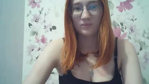 Snapshot of eveliina_shy chatting on 04/02/26, 02:58 Evelina online show from 04/02/26, 02:58