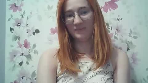 Snapshot of eveliina_shy chatting on 04/10/26, 04:01 Evelina online show from 04/10/26, 04:01