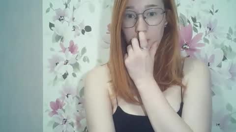 Snapshot of eveliina_shy chatting on 04/22/26, 04:08 Evelina online show from 04/22/26, 04:08