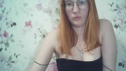 Snapshot of eveliina_shy chatting on 04/29/26, 05:30 Evelina online show from 04/29/26, 05:30