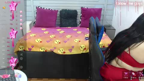 evelin zaens online show from 02/21/25, 07:34