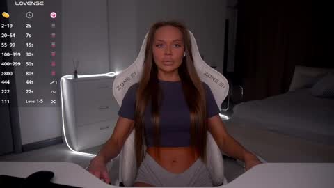 Evelina online show from 03/24/26, 03:17