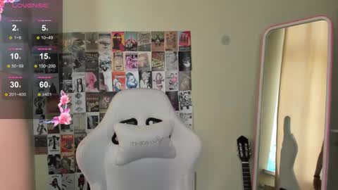 Evelina online show from 02/22/26, 05:08