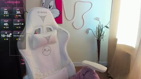 Snapshot of evelinalu chatting on 07/10/26, 01:21 Evelina online show from 07/10/26, 01:21