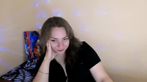 Lydia online show from 09/10/25, 10:43