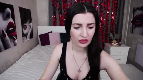 Evelin online show from 02/10/26, 09:24