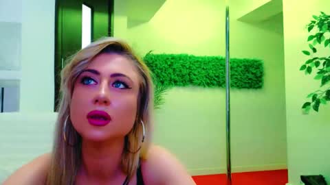 EvelinHill online show from 03/13/26, 05:25