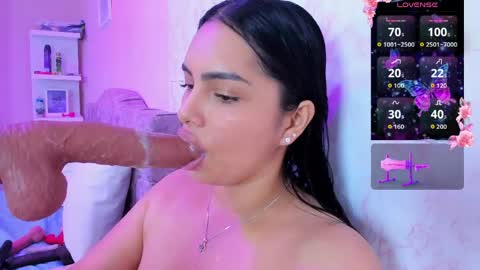 Snapshot of evelinn_belen chatting on 05/08/26, 02:55 Evelinn belen online show from 05/08/26, 02:55