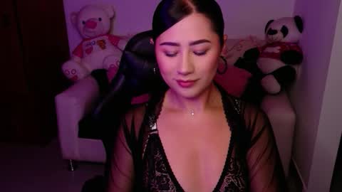 Evelyn online show from 11/11/25, 11:10