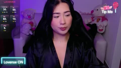 Evelyn online show from 11/17/25, 02:34