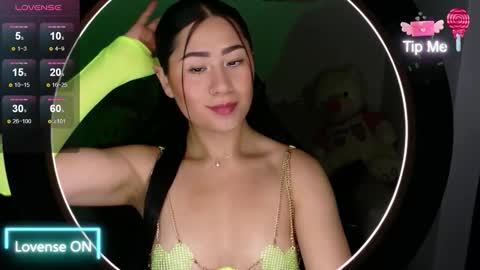 Evelyn online show from 11/27/25, 11:01