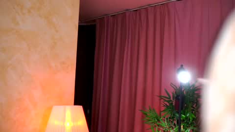 Evelyn online show from 01/12/25, 07:10