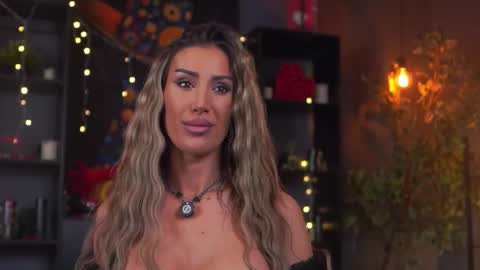 Evelyn online show from 03/15/26, 07:20