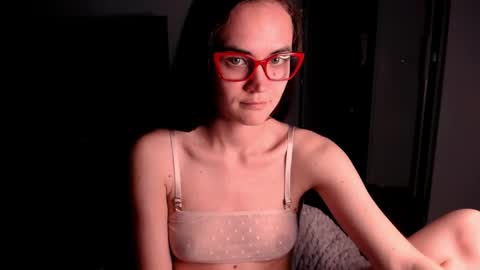 Evelyn online show from 04/12/26, 06:57