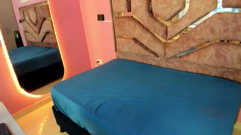 evelyn_lovv online show from 02/25/26, 03:16