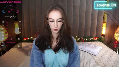 Snapshot of evelyn_rush1 chatting on 12/15/24, 10:26 evelyn rush1 online show from 12/15/24, 10:26