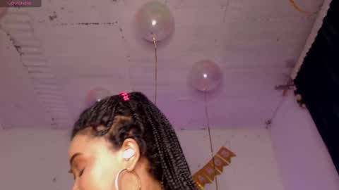 Snapshot of evelyn_sandoval chatting on 12/05/24, 03:15 Evelyn Sandoval online show from 12/05/24, 03:15