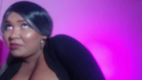 Snapshot of evelyn_sandoval chatting on 10/10/25, 01:26 Evelyn Sandoval online show from 10/10/25, 01:26