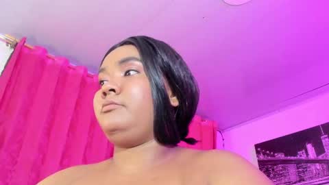 Snapshot of evelyn_sandoval chatting on 06/23/26, 01:58 Evelyn Sandoval online show from 06/23/26, 01:58