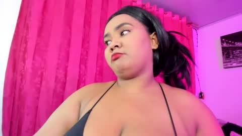 Snapshot of evelyn_sandoval chatting on 07/07/26, 01:30 Evelyn Sandoval online show from 07/07/26, 01:30