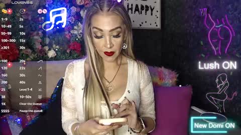 Snapshot of evelynagrey chatting on 02/05/25, 06:02 EvelynaGrey online show from 02/05/25, 06:02