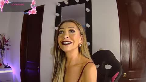 Snapshot of evelynagrey chatting on 09/11/25, 09:59 EvelynaGrey online show from 09/11/25, 09:59