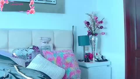 Snapshot of evelynagrey chatting on 09/24/25, 11:35 EvelynaGrey online show from 09/24/25, 11:35