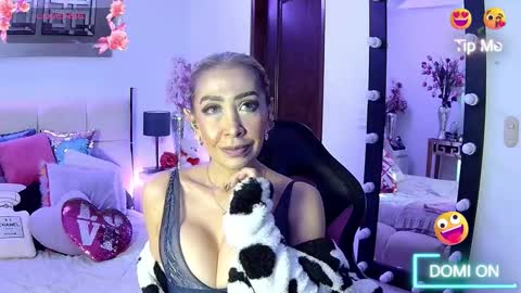 Snapshot of evelynagrey chatting on 11/20/25, 12:16 EvelynaGrey online show from 11/20/25, 12:16