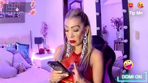 Snapshot of evelynagrey chatting on 11/30/25, 06:28 EvelynaGrey online show from 11/30/25, 06:28