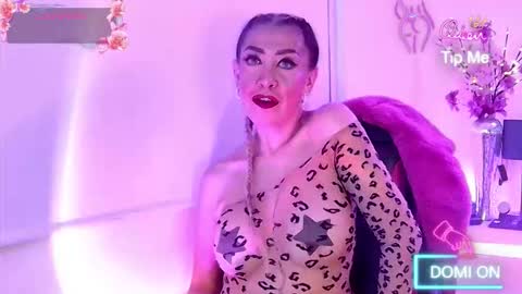 Snapshot of evelynagrey chatting on 02/03/26, 01:26 EvelynaGrey online show from 02/03/26, 01:26