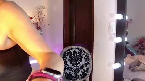 Snapshot of evelynagrey chatting on 02/26/26, 09:08 EvelynaGrey online show from 02/26/26, 09:08