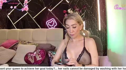 EvelynaGrey online show from 05/15/26, 11:34