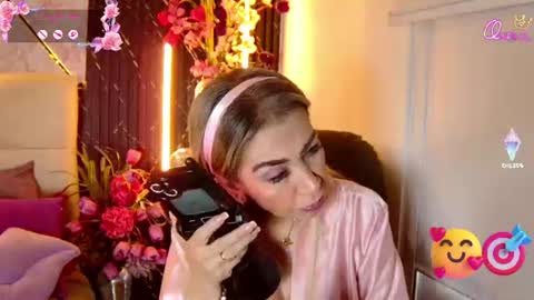 Snapshot of evelynagrey chatting on 07/15/26, 03:06 EvelynaGrey online show from 07/15/26, 03:06