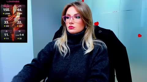 evelyne_rose online show from 02/11/25, 05:58