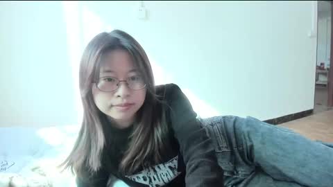 Snapshot of everhigh chatting on 01/16/25, 06:56 Coco online show from 01/16/25, 06:56