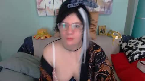 Everly online show from 10/21/25, 04:51