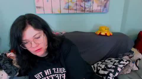 Snapshot of everly_rays chatting on 04/22/26, 10:39 Everly online show from 04/22/26, 10:39
