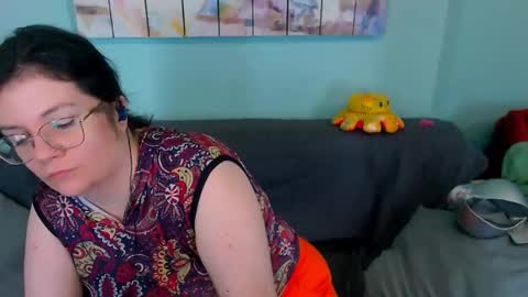 Snapshot of everly_rays chatting on 05/04/26, 11:23 Everly online show from 05/04/26, 11:23
