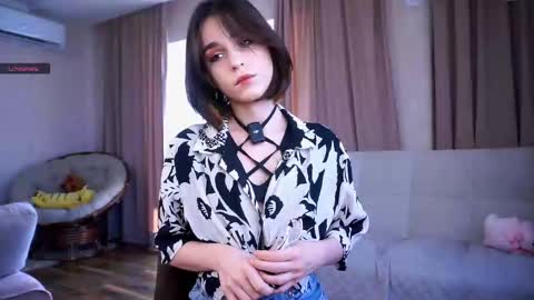 Snapshot of evervessi chatting on 09/18/25, 07:21 Anita online show from 09/18/25, 07:21