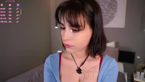 Snapshot of evervessi chatting on 11/24/25, 04:23 Anita online show from 11/24/25, 04:23