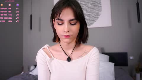 Snapshot of evervessi chatting on 11/27/25, 04:58 Anita online show from 11/27/25, 04:58