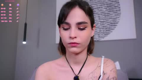 Snapshot of evervessi chatting on 12/04/25, 04:22 Anita online show from 12/04/25, 04:22