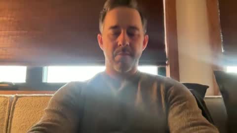 Every Day Is a Holiday online show from 03/04/25, 09:54