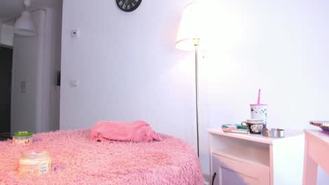 Snapshot of eves_bodyxxx chatting on 01/12/25, 09:51 Sensation Body online show from 01/12/25, 09:51