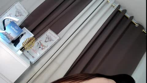 Snapshot of eves_candy chatting on 01/26/25, 11:28 Chloe mae online show from 01/26/25, 11:28