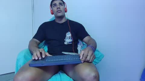 luis online show from 02/16/25, 08:55