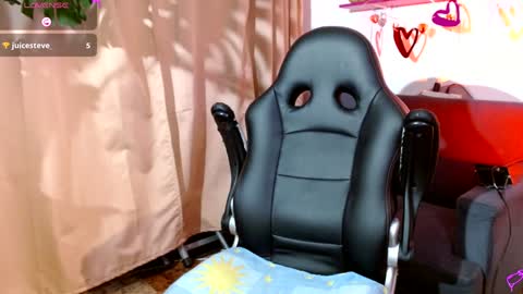 Snapshot of evethereal chatting on 02/09/25, 02:06 Blue Eva. online show from 02/09/25, 02:06