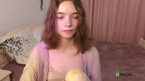 Snapshot of evi_brook chatting on 10/15/25, 01:55 evi_brook online show from 10/15/25, 01:55