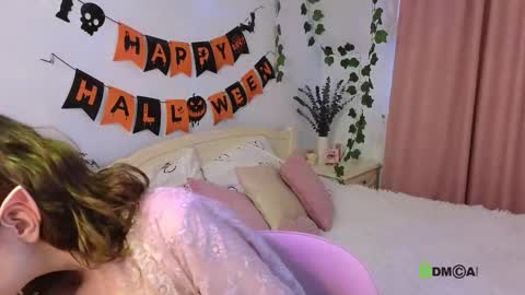 Snapshot of evi_brook chatting on 10/21/25, 06:36 evi_brook online show from 10/21/25, 06:36